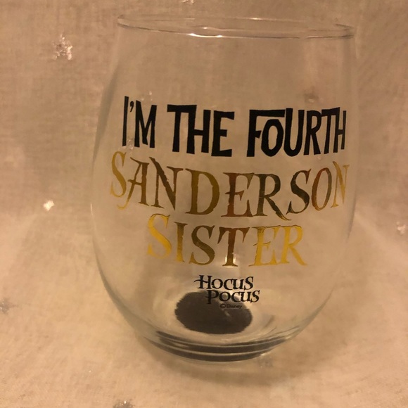 Hocus Pocus Wine Glass 🎃👻🧙♀️ - Picture 4 of 8